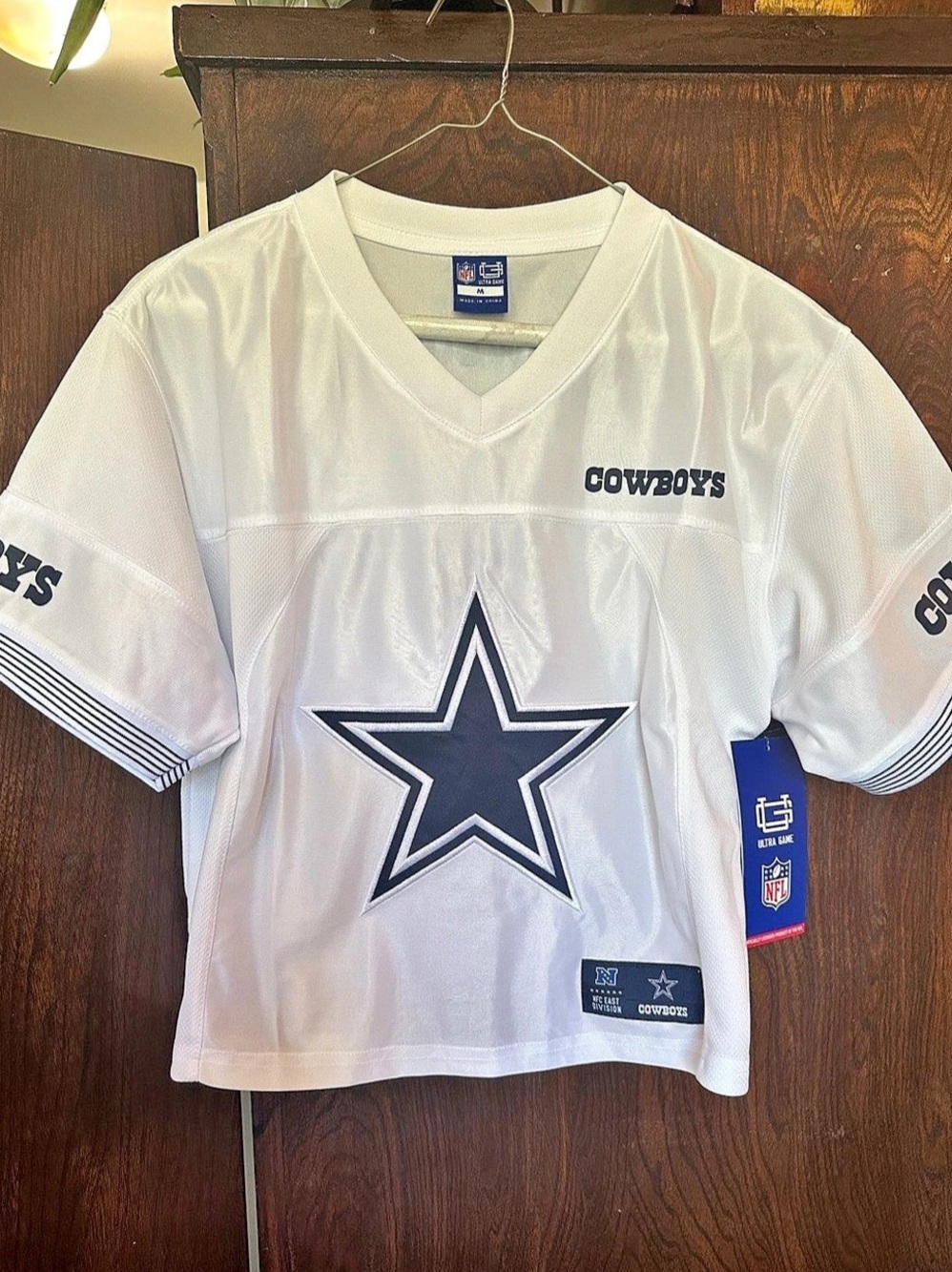 NFL Dallas Cowboys jersey Women’s Cropped White & Blue Size Medium New With Tags